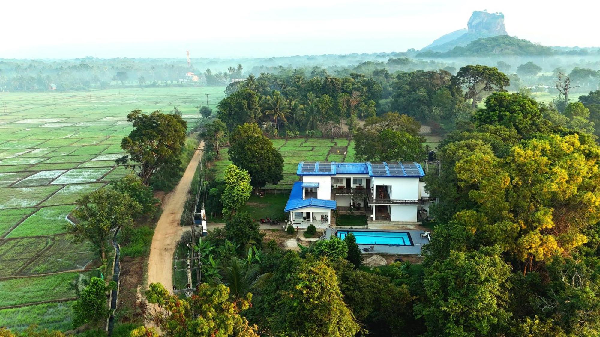 Bungalow Resort - สิกิริยา ภายนอก รูปภาพ
